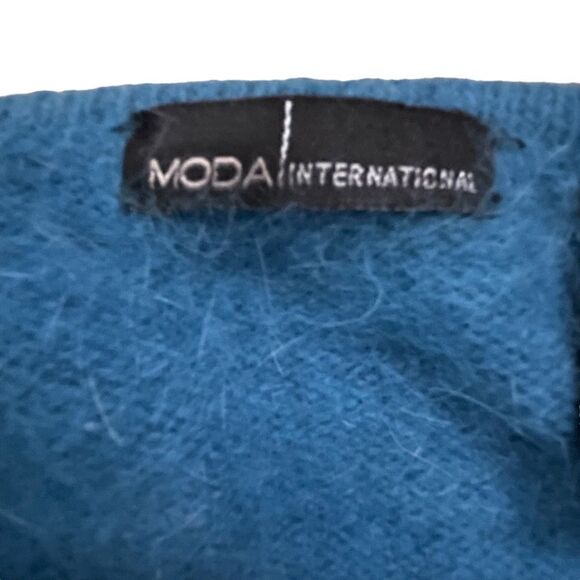 Moda International ~ Turquoise Angora Blend Long Sleeved Sweater ~ size Small - Picture 5 of 9